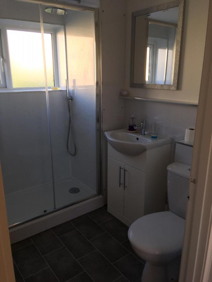 Widemouth Waves Holiday Chalet Poundstock ภายนอก รูปภาพ