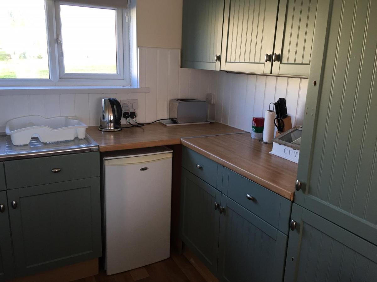 Widemouth Waves Holiday Chalet Poundstock ภายนอก รูปภาพ