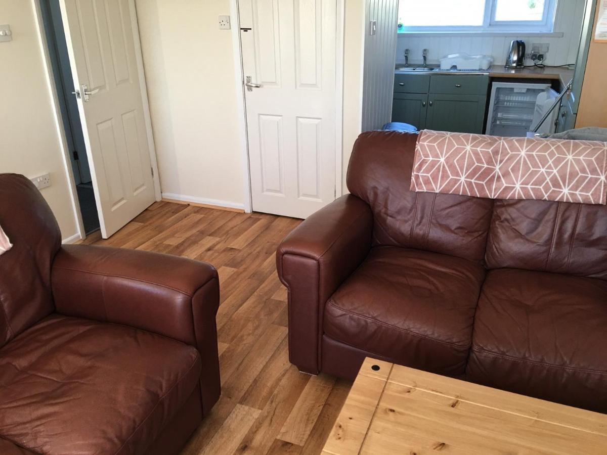 Widemouth Waves Holiday Chalet Poundstock ภายนอก รูปภาพ